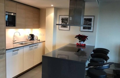 Vauxhall Apartment | Luxury modern 2BD flat in centre