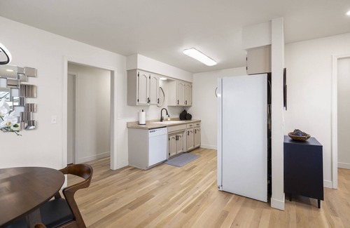 Brookline Station House | ✧Luxury Modern 2BR w/Private Garage