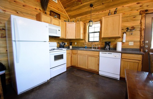 Board Camp Cabin | Luxury Mountain Cabin! ATV|Hike|Bike|Kayak|Relax