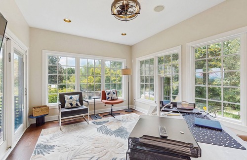 Talking Rock House | Luxury mountain compound with infinity pool, hot tub, fire pit & much more