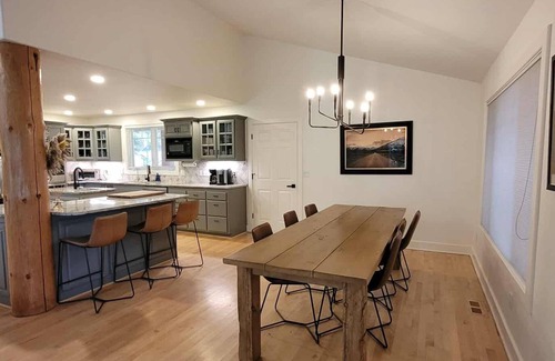 McCall House | Luxury Mountain Family-Friendly Home on Golf Course - walk to lake & town