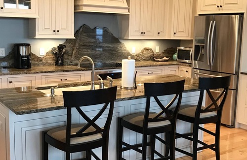 Leicester House | Luxury Mountain Home w/Pristine Views and Trails near Asheville, 30 mile views!