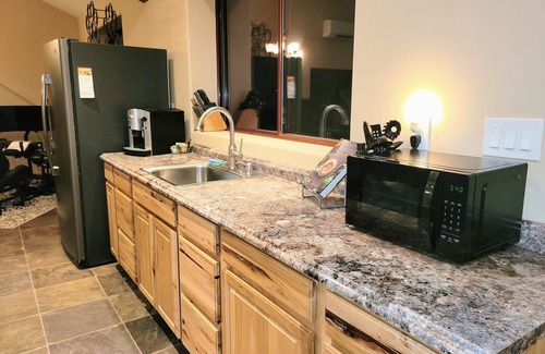 Cedar Ridge Apartment | Luxury Mountain Loft- 1700 sqft only 4mi downtown Grass Valley and Nevada City
