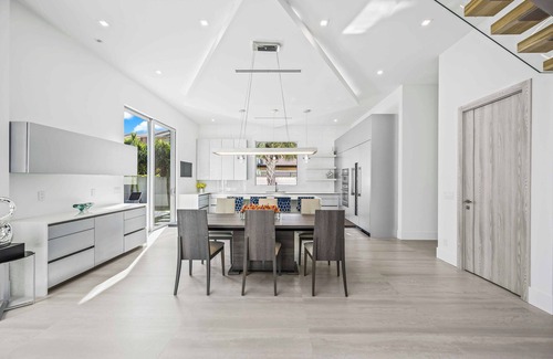 The Bluffs House | Luxury New Modern Beach Mansion in BEST Location!