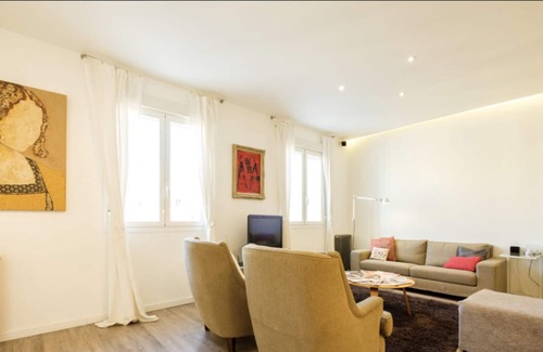 Ibiza Apartment | Luxury next to Madrid's Central Park