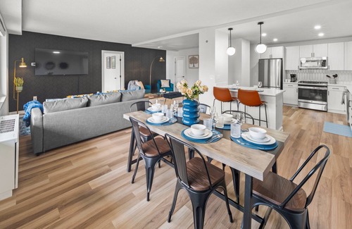 Aurora Highlands Apartment | Luxury Oasis mins to DC,Free Parking,Metro,Family