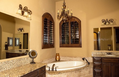 Mirabel Village House | Luxury Oasis: Spacious Getaway
