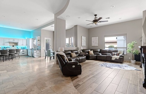 Phoenix Apartment | Luxury Oasis with Entertainment & Amazing Backyard