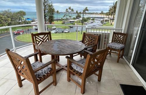 Bargara Apartment | Luxury Ocean Front Apartment at the Bargara Blue Resort