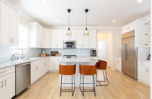 Asbury Park House | Luxury Ocean Grove/Asbury Park-3min walk to beach