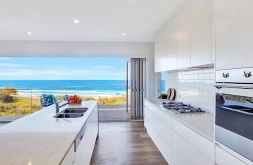 Sunrise Beach House | Luxury Ocean View Property