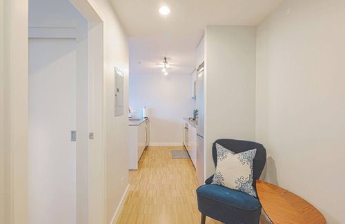 Gastown Apartment | Luxury Ocean-View *Downtown* Vancouver