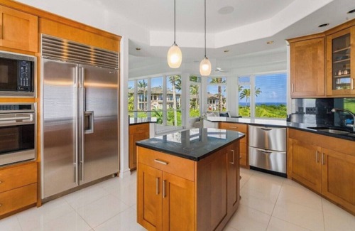 Kaiulani Condo | Luxury Ocean View Townhouse; 2,864SqFt; 3 Bedroom; 3-1/2 Bath; 3 community pools