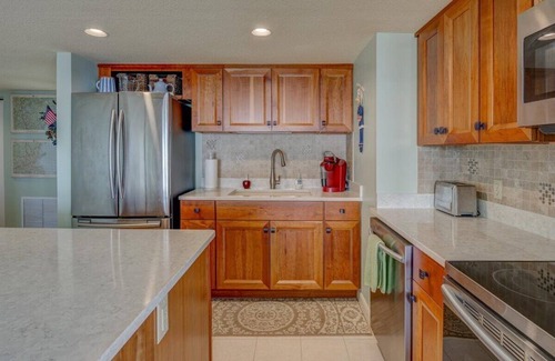 Ocean Park Condo | Luxury Oceanfront Condo - Pool - Sauna - Parking