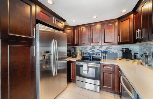 South Oceanside Condo | Luxury Oceanfront Condo with Private Beach Access