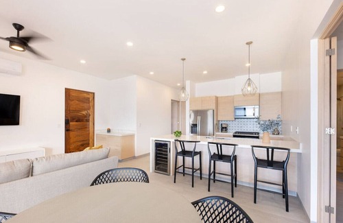 Guiping Condo | Luxury Oceanfront Condo in Boutique Development