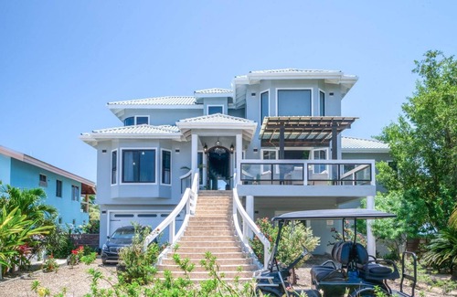 Plantation Villa | Luxury Oceanfront Villa w/2 Pools, Beach & Pier