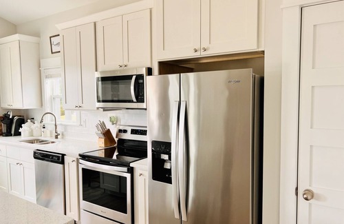 Corolla Light Condo | Luxury Oceanside Corolla Condo, Pool, No Stairs