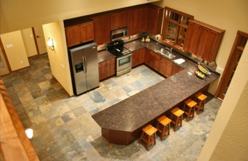 Three Lakes House | Luxury on the 3L chain sleeps 8+ at the Northernaire Resort's Premier Unit!
