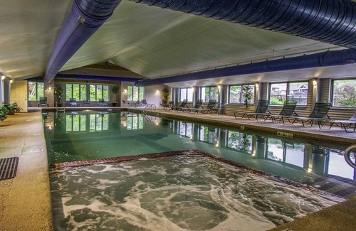 Bartlett Resort | Luxury one bedroom and one bathroom unit with full amenities
