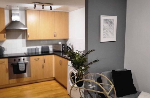 Highbury West Apartment | Luxury One bedroom Gem by Emirates Stadium
