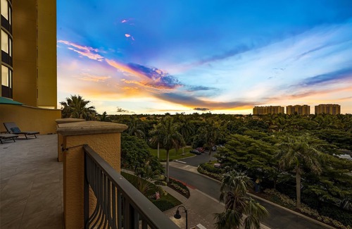 Cape Harbour Condo | Luxury outdoor patio A+Amenities! Cape Coral FL 3B/2B
