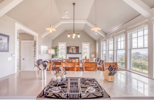 Roads End House | Luxury, Panoramic Sea Views from the Top of Roads End!