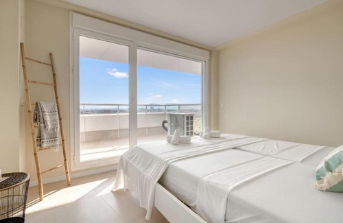 Canet de Berenguer Apartment | Luxury Penthouse with Panoramic Sea Views