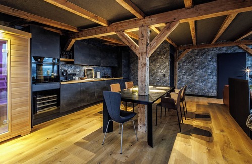 Stade Apartment | Luxury penthouse above the fish market