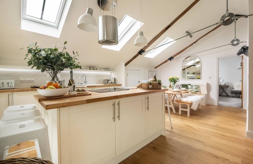 Stow-on-the-Wold Apartment | Luxury Penthouse - Luxury Cottages