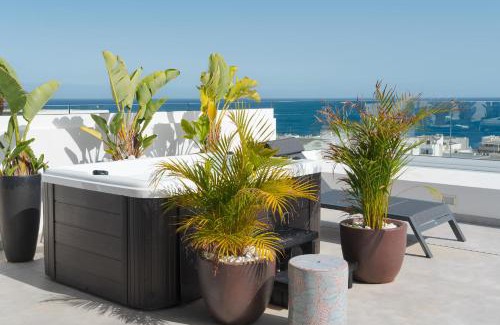 Puerto del Carmen Apartment | Luxury Penthouse Panoramic Ocean Views 2bedroom Apartment with Jacuzzi