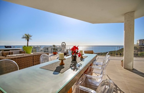 Benalmadena Apartment | Luxury penthouse with Jacuzzi and Seaviews