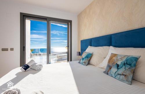 San Roque Apartment | Luxury penthouse with huge terrace and sea and golf views