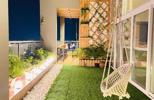 Taj Ganj Apartment | Luxury Penthouse with Taj Mahal view