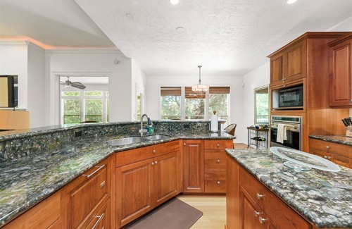 Boise House | Luxury Picturesque Home On The Greenbelt