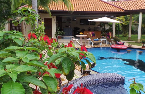 Nong Pla Lai Villa | Luxury Private Villa In A Stunning Location.pool