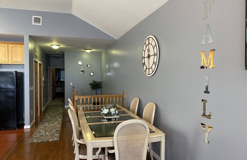 West Side Apartment | Luxury private apt/free wifi/Prkng/Close to NYC