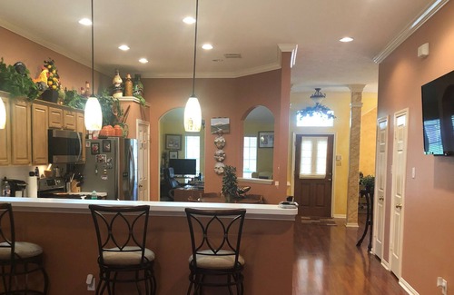 Pearland House | Luxury private suite