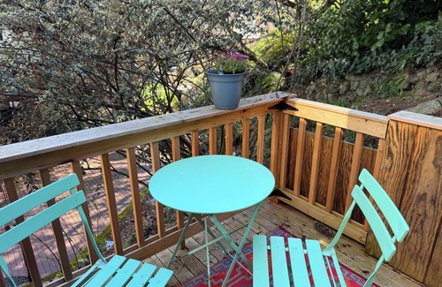 North Queen Anne House | Luxury private tiny house with balcony in coveted Queen Anne neighborhood