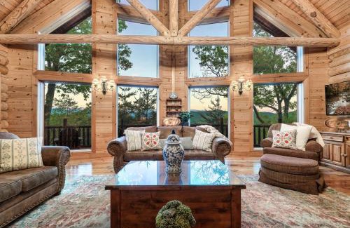 Gatlinburg - Pigeon Forge House | Luxury Refresh 2025 Multi-Family Retreat