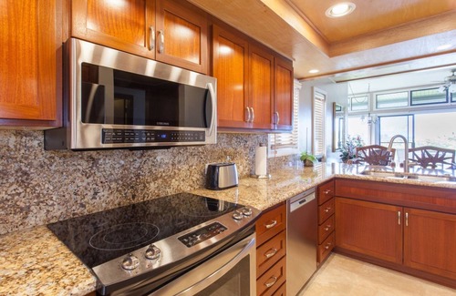 Kapalua Condo | Luxury, remodeled townhouse with dazzling ocean and coastal views!