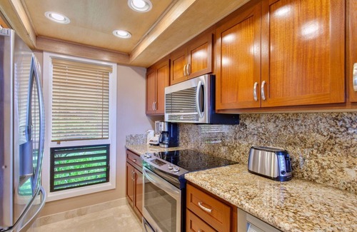 Kapalua Condo | Luxury, remodeled townhouse with dazzling ocean and coastal views!
