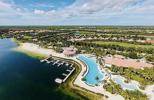 Miromar Lakes House | Luxury resort rental