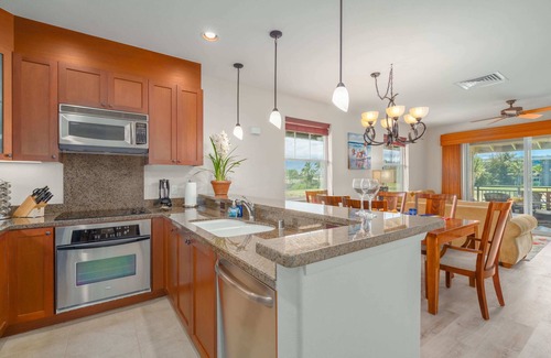 Waikoloa Condo | Luxury Resort Ocean View Golf Membership