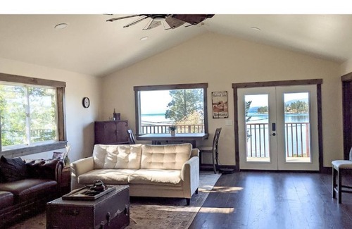 Woods Bay House | Luxury Retreat w/Private Dock, SUPs, fast WiFi, EV
