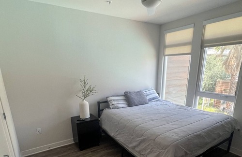 Downtown Apartment | Luxury Rise In the Heart of Hollywood