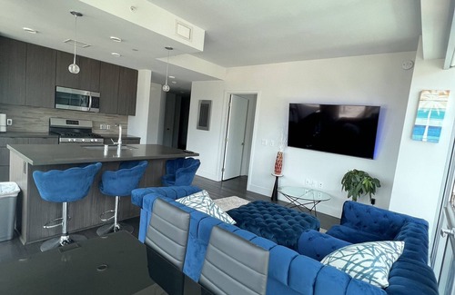 Downtown Apartment | Luxury Rise in the Heart of Downtown LA