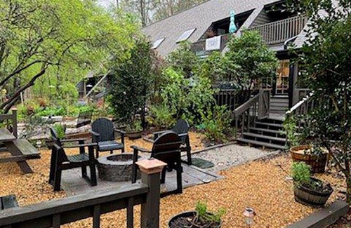East Ellijay Apartment | Luxury Riverfront Getaway with Fire Pit and Private Deck
