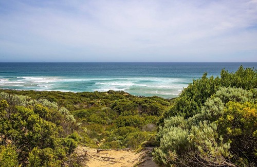 St. Andrews Beach Cabin | Luxury Romantic Beach Cabin private beach access, Mornington Peninsula