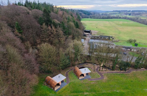 Canonbie Cabin | Luxury Rural Cabin with Wood Fired Hot Tub
